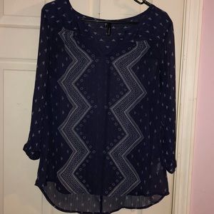 See-through printed quarter-sleeve